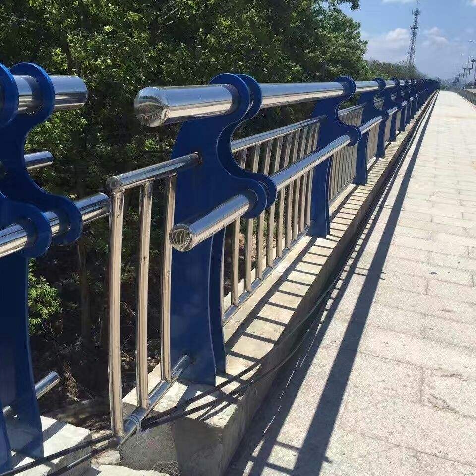 桥梁护栏厂家